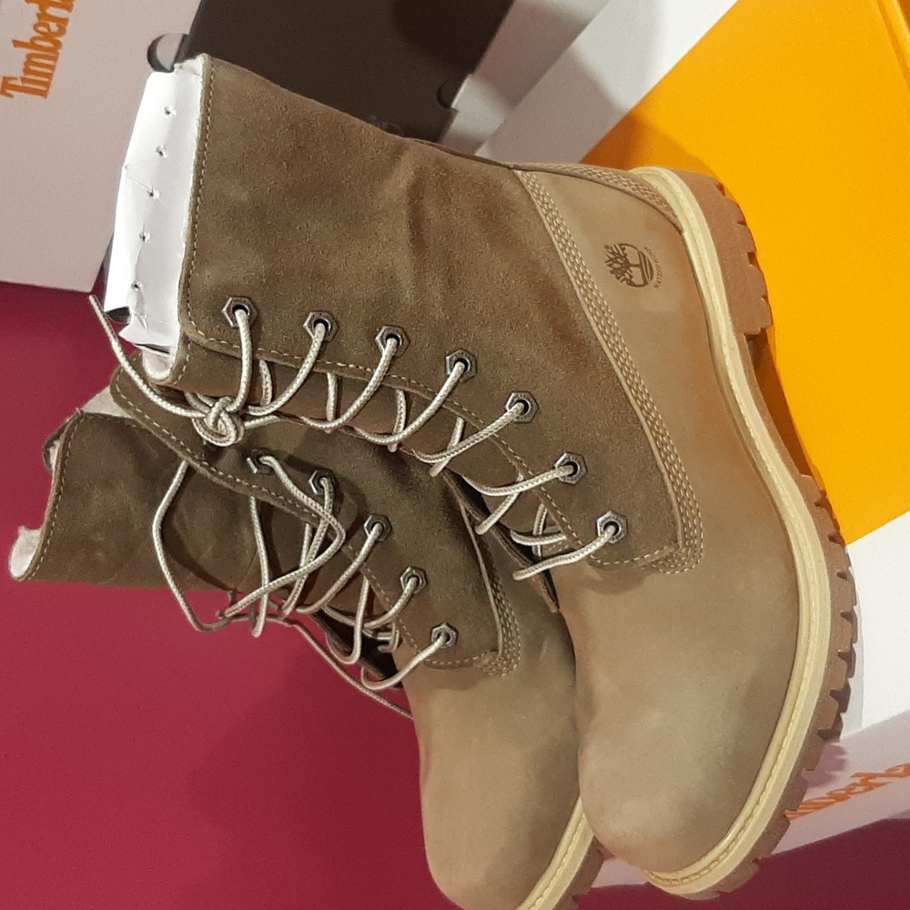 Timberland - Picture 2 of 6